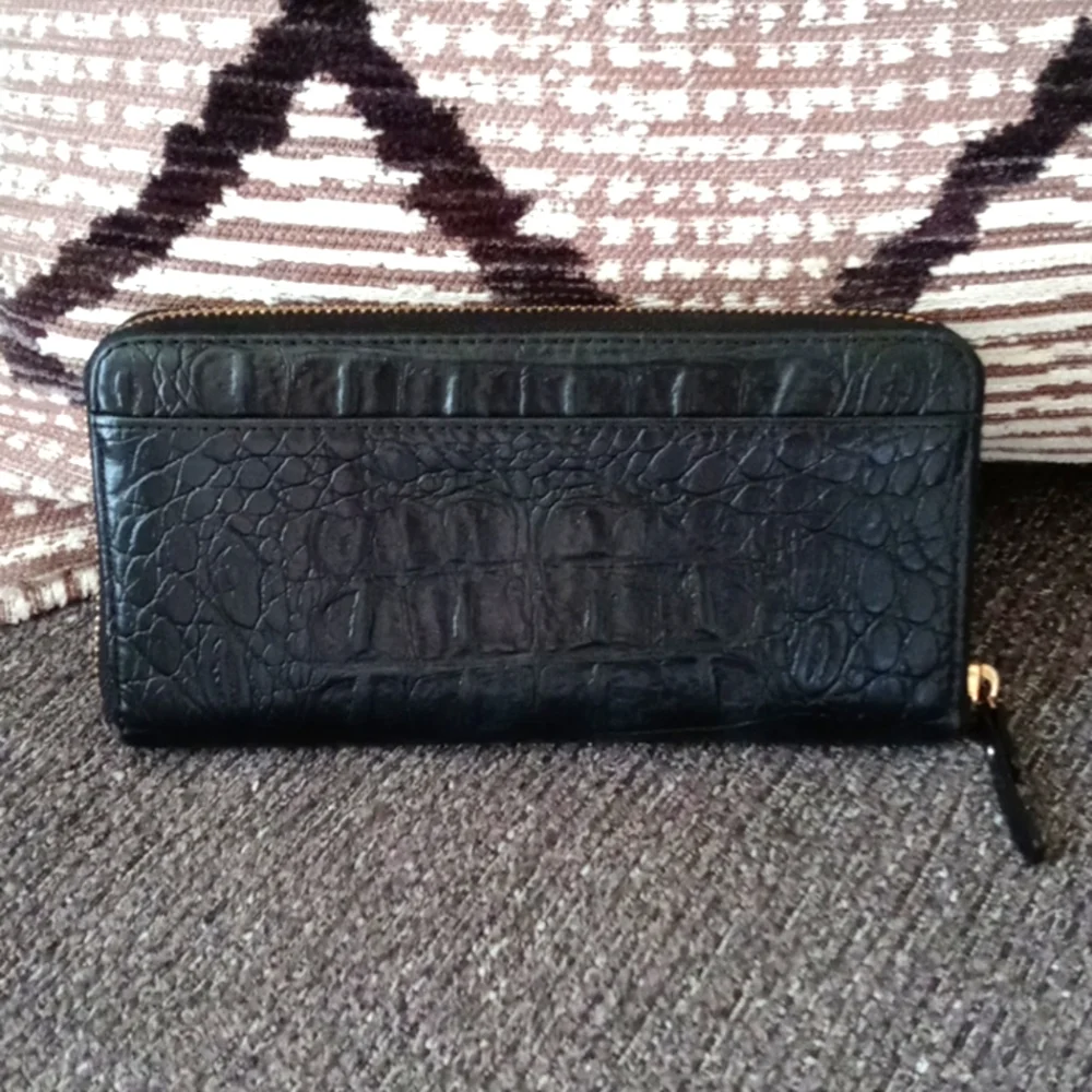 🖤RARE Kate Spade🖤 - Rialto Place Croc-Embossed Neda Zip Wallet